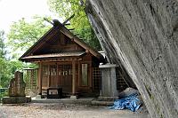  白髭神社と大岩